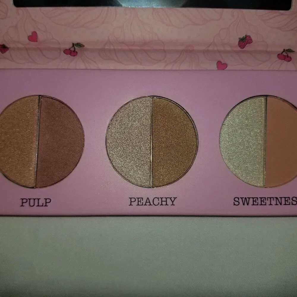 Trifle Cosmetics - Pavlova Palette - Blush & Bronzing Palette